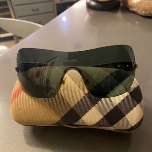 Burberry sunglasses